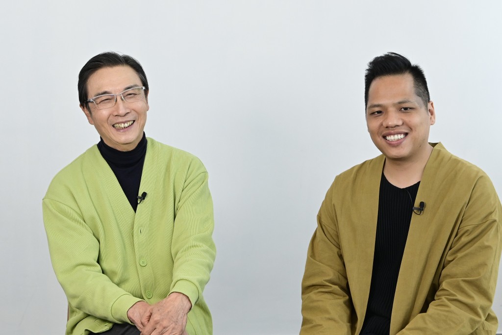 刘松仁日前与导演黄俊达在太子接受《星岛头条》的访问。