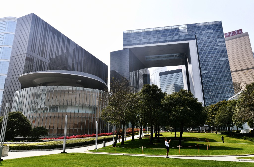 近日政圈傳出不同名字，包括前任或現任紀律部隊首長，亦有指政府可能從內部提拔人選。