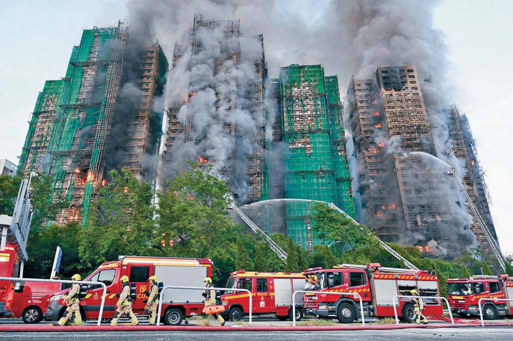 大埔火災後，近日不少市民自發購備防火用品。