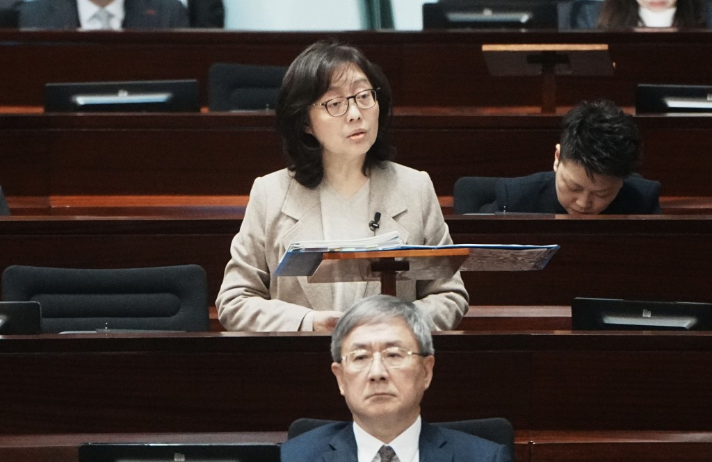 甯漢豪表示，當局正計劃推展多項優化項目，包括改善柴灣海裕街設施及筲箕灣一帶的連接性。