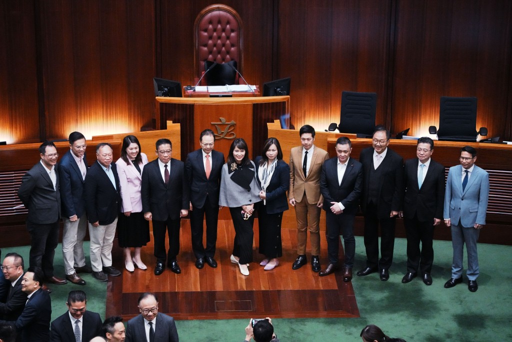 C15+議員合照。汪旭峰攝 C15+議員合照。汪旭峰攝