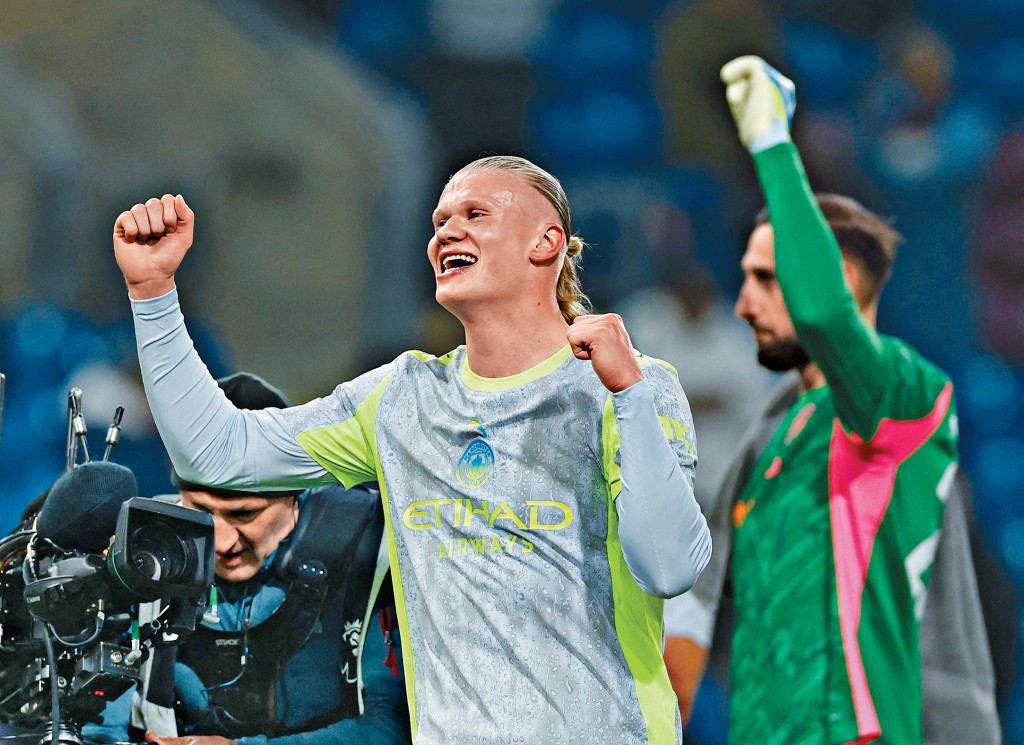 曼城重返英超榜首。