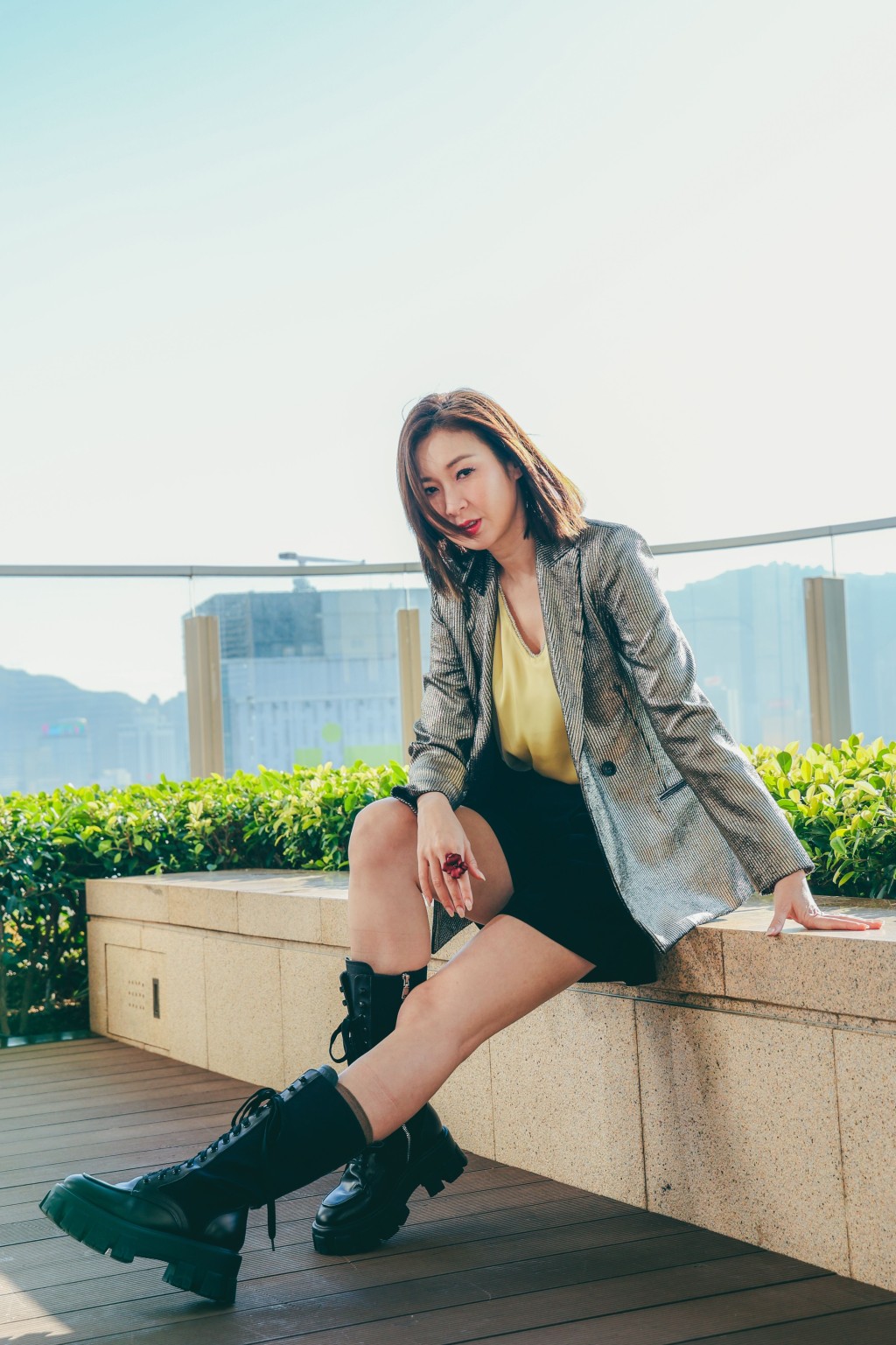 外界認為莊思敏身為拿督的女兒，該衣食無憂，實際上她也要埋頭地工作。