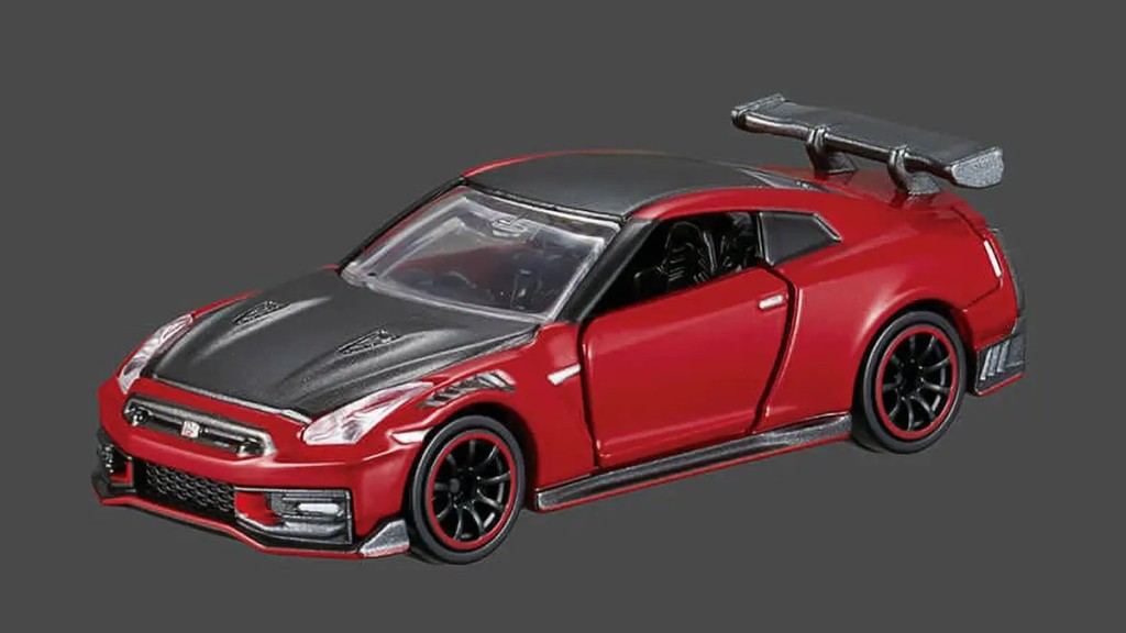 附贈TOMICA Premium NISSAN GT-R NISMO特別版。