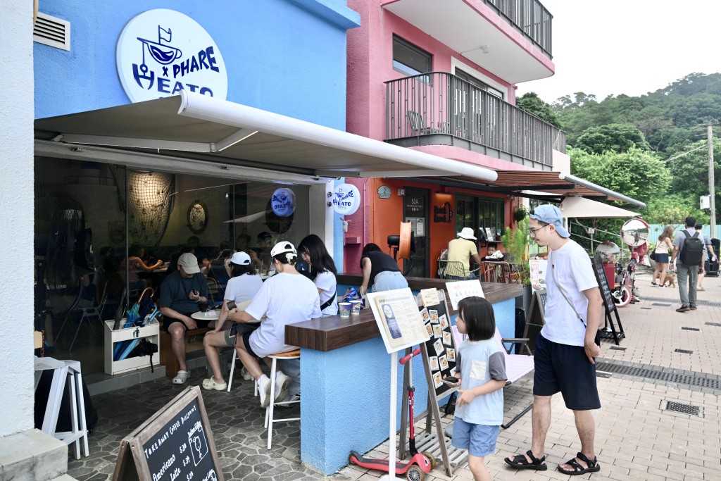 主打文化與藝術共生的海島藝術社區馬灣,成為不少人避開鬧市人潮的出遊去處。 主打文化與藝術共生的海島藝術社區馬灣,成為不少人避開鬧市人潮的出遊去處。
