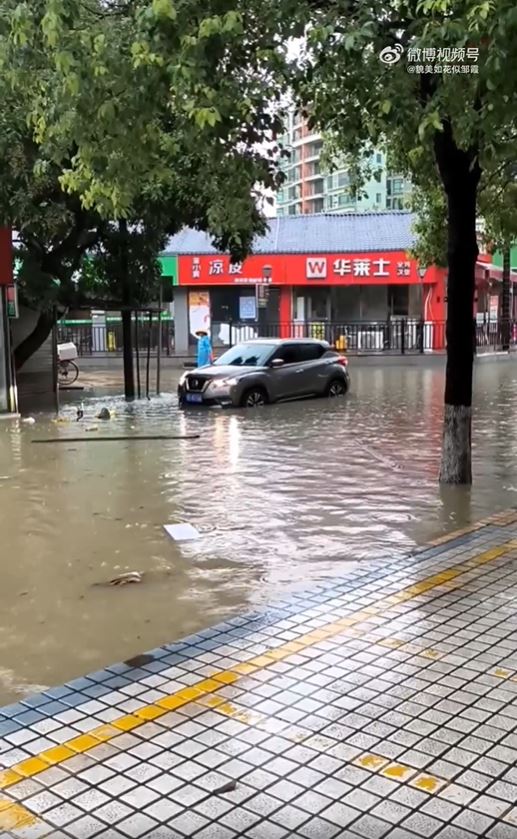 珠海部分街道積水。