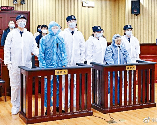 張明傑（右）被判無期徒刑，同案的王紹玉（左）判刑十四年。