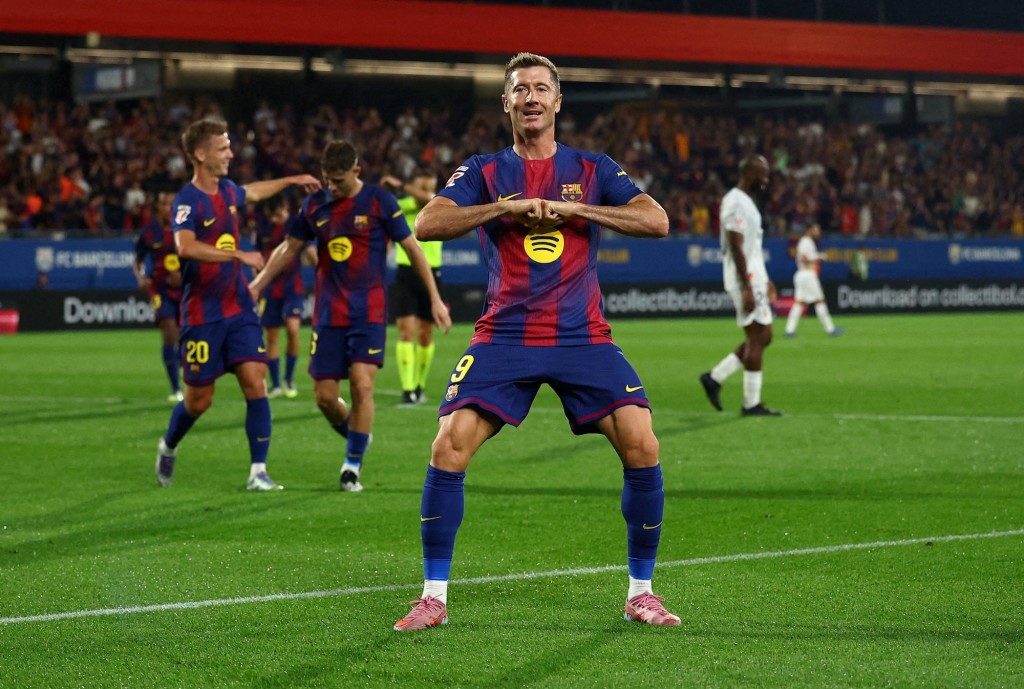 據指拉傑夫否決曼聯收購利雲度夫斯基。路透社