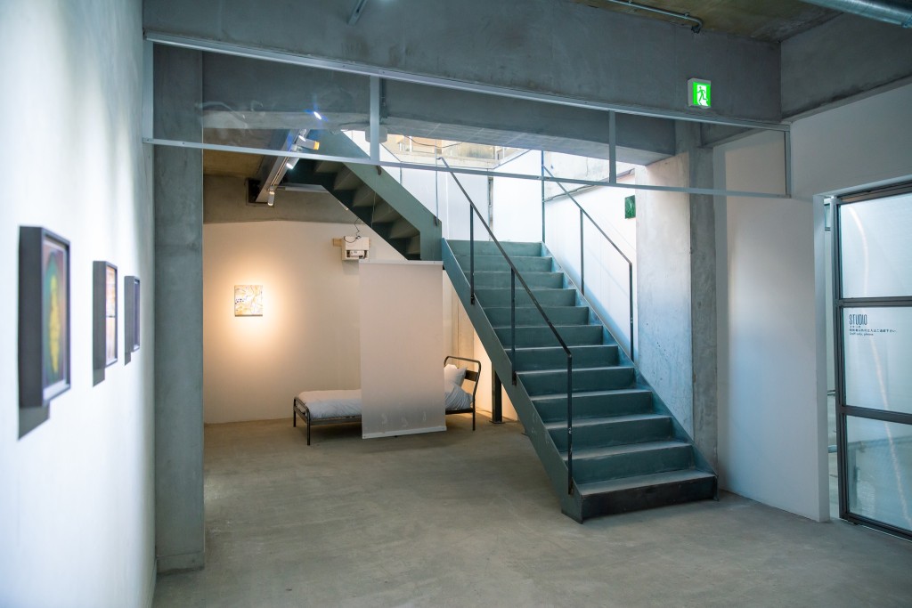 地下層是24小時開放的藝廊和展示空間。