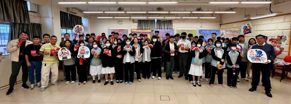 消防處中學生「做得到」計劃至今已有超過70間中學、1.4萬名中學生參與。 消防處中學生「做得到」計劃至今已有超過70間中學、1.4萬名中學生參與。