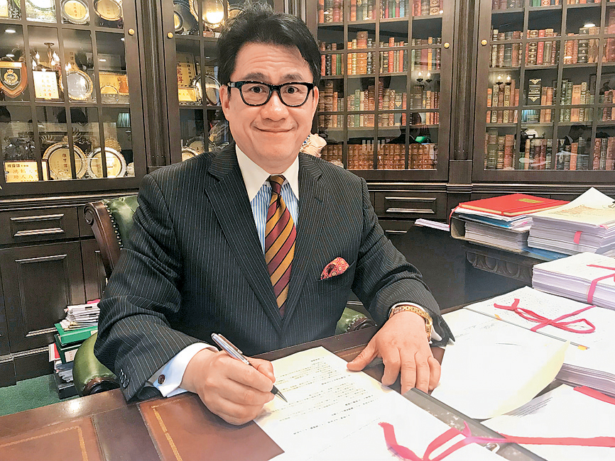 执业大律师陆伟雄对此表示,即使单位有损毁,但其价值并非等于零,最重要是业权仍属于原业主,因此交易仍可进行。 执业大律师陆伟雄对此表示,即使单位有损毁,但其价值并非等于零,最重要是业权仍属于原业主,因此交易仍可进行。