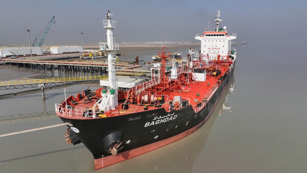 大公司的貨船近期紛紛避開前往紅海的航運「大動脈」蘇彝士運河。路透社