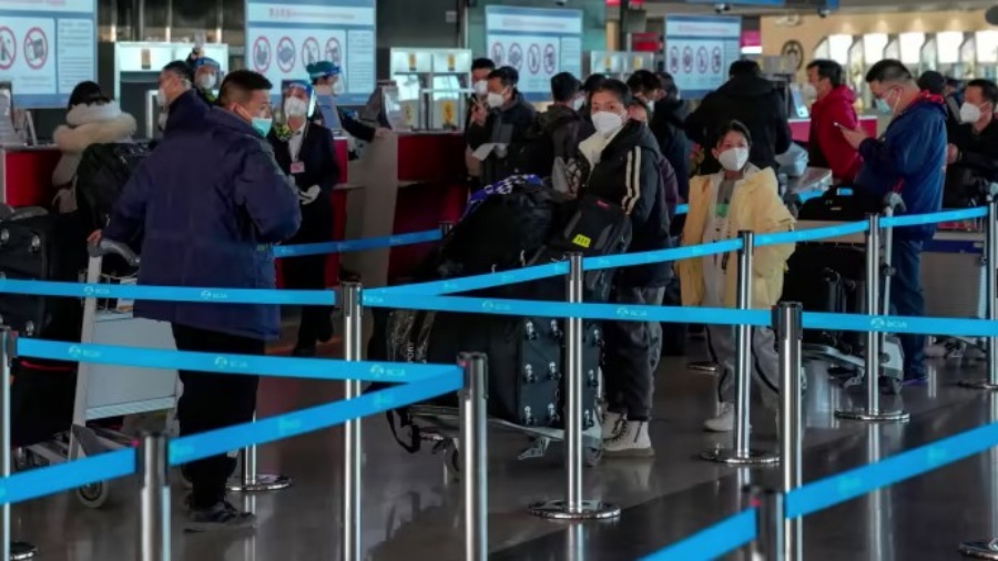 法国则继续对来自中国旅客实行强制性检测。美联社