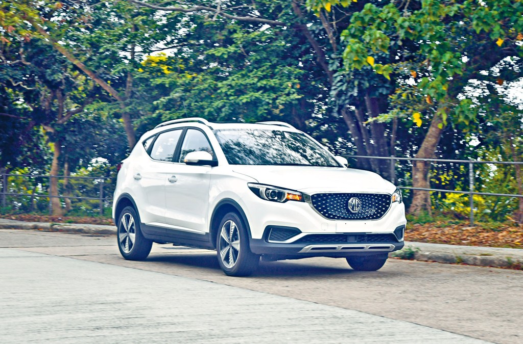 新車配備44.5kWh鋰離子電池，馬力143ps，0至100km/h加速需時8.5秒，續航力有372km。
　　