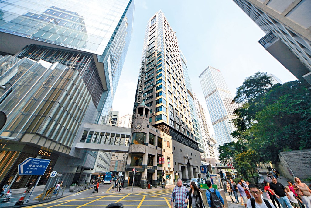 佳源沽售中環皇后大道中九號中層單位，呎價約3.42萬，低市價約15%。