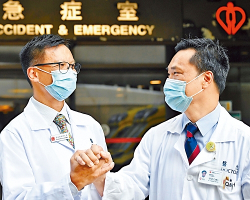 ■中學同窗的徐錫漢(左)和曾達之(右)，是急症室的「孖寶兄弟」。