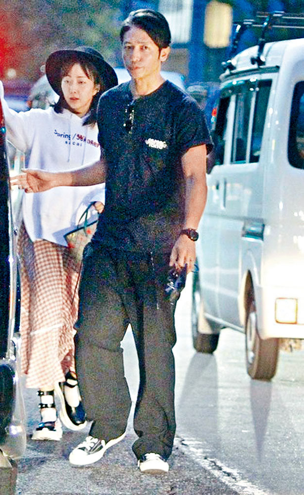 玉木宏与妻子木南睛夏结婚两年，昨日被爆木南已秘密诞下BB。