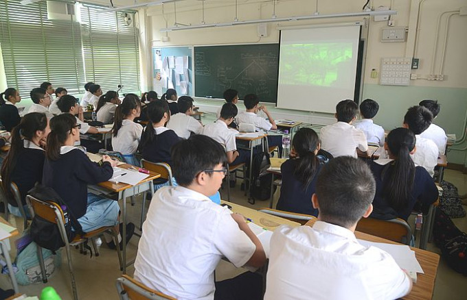 香港政府在精神健康議題上積極回應和全面支持，旨在促進早期發現、早期診斷和早期治療，以改善市民的精神健康狀況和生活質素。資料圖片