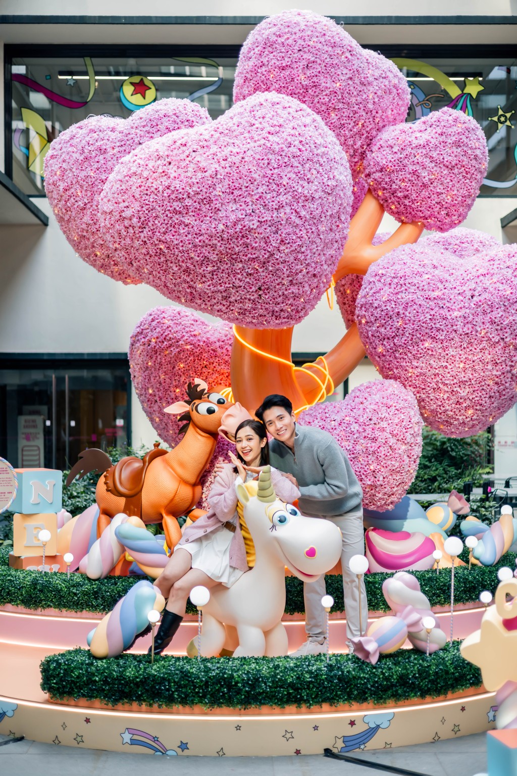 農曆新年好去處2026｜全港30+新年打卡好去處！巨型開運松林/燦子懷舊茶樓/開運旋轉木馬