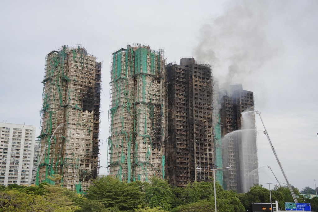 大埔宏福苑上周的五級大火焚燒逾43小時，造成至少146人身亡，至今仍有多人下落不明。