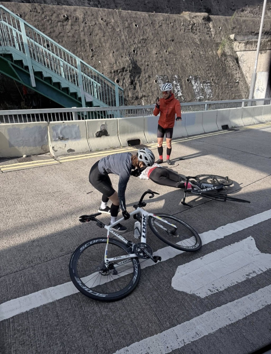 fb筲箕灣西灣河關注組圖片