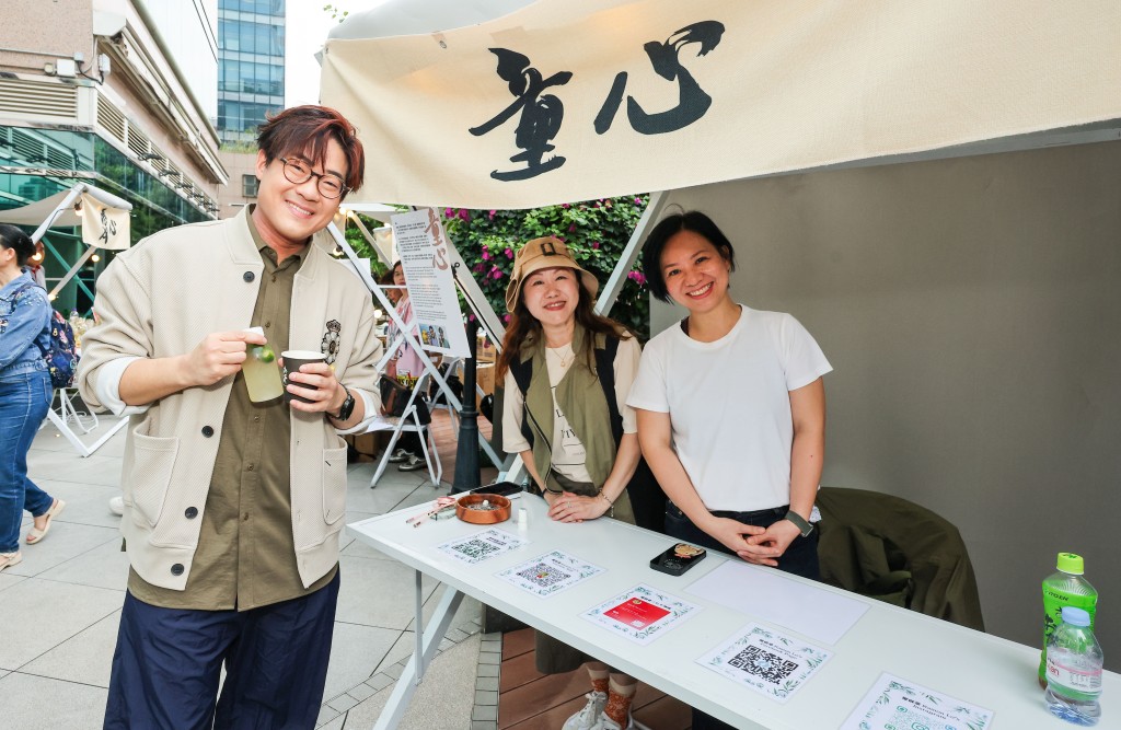 与音乐会同时揭幕的《罗启豪分享歌单·音乐营地市集》出售多家本地社企特色产品。