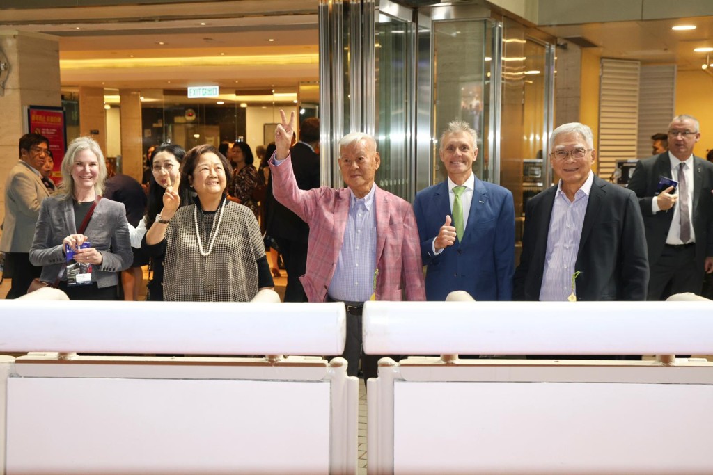 廖康銘認為「勁好運」始終跑鬆軟場地較好,所以谷草比較合發揮,如果遇快步速更合發揮。 廖康銘認為「勁好運」始終跑鬆軟場地較好,所以谷草比較合發揮,如果遇快步速更合發揮。