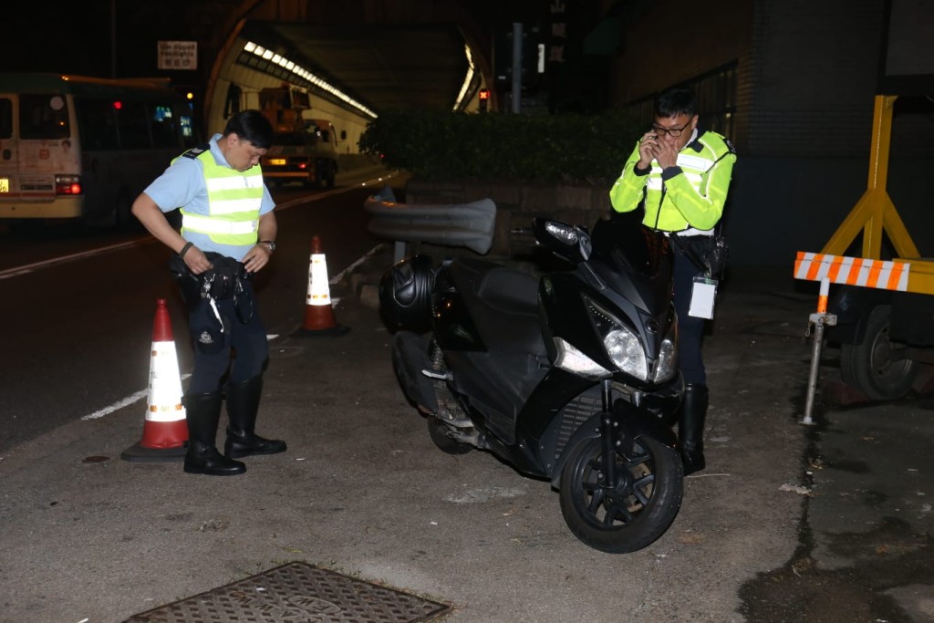 警方調查後表示,肇事電單車為失車。