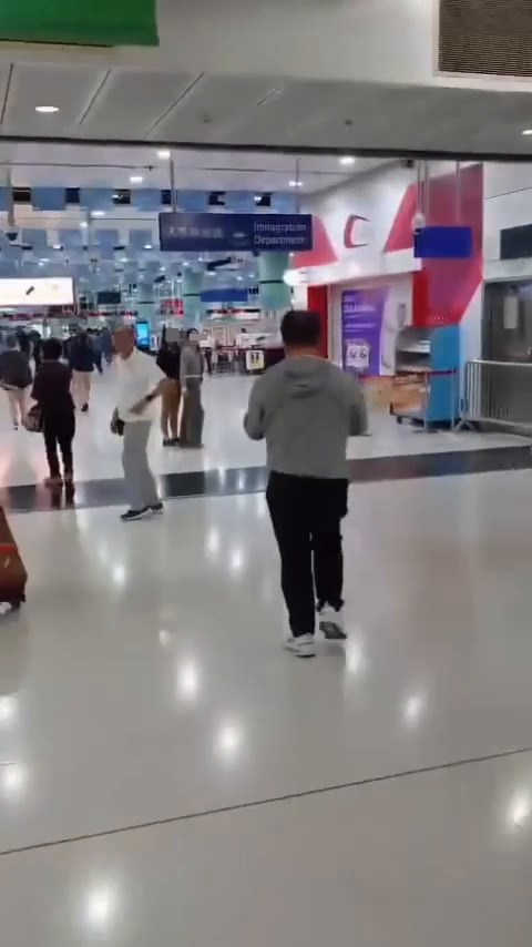 資料來源:Din Dong@facebook香港突發事故報料區及討論區 資料來源:Din Dong@facebook香港突發事故報料區及討論區