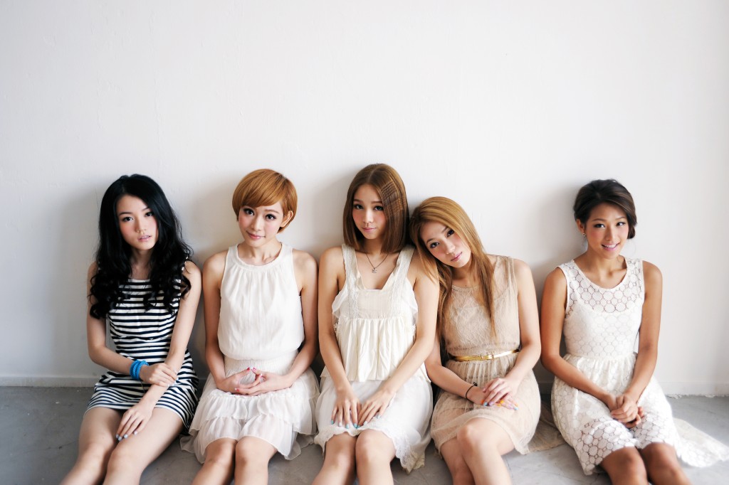 Aka赵慧珊所属的女团Super Girls于2012年出道。