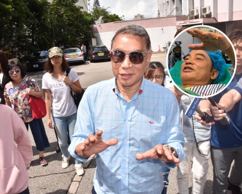 任達榮探完胞弟後，與家人離開醫院時受訪。