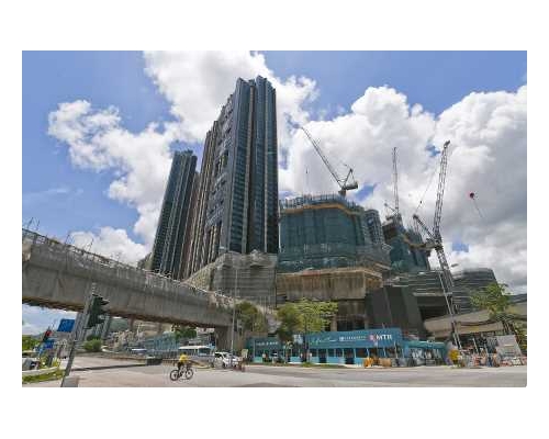 柏傲莊III牆身混凝土未達要求，新世界拆卸重建及作補償。