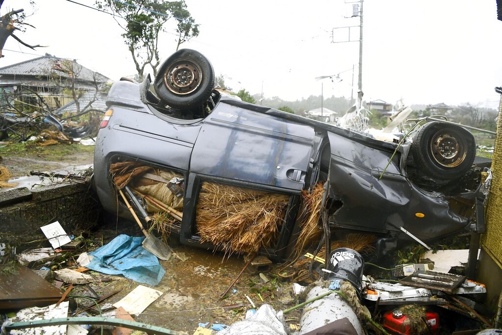 日本廣泛地區狂風大雨。AP圖片