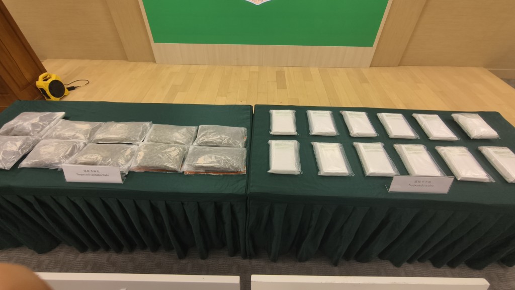 海關檢獲的毒品約1100萬元。徐裕民攝 海關檢獲的毒品約1100萬元。徐裕民攝