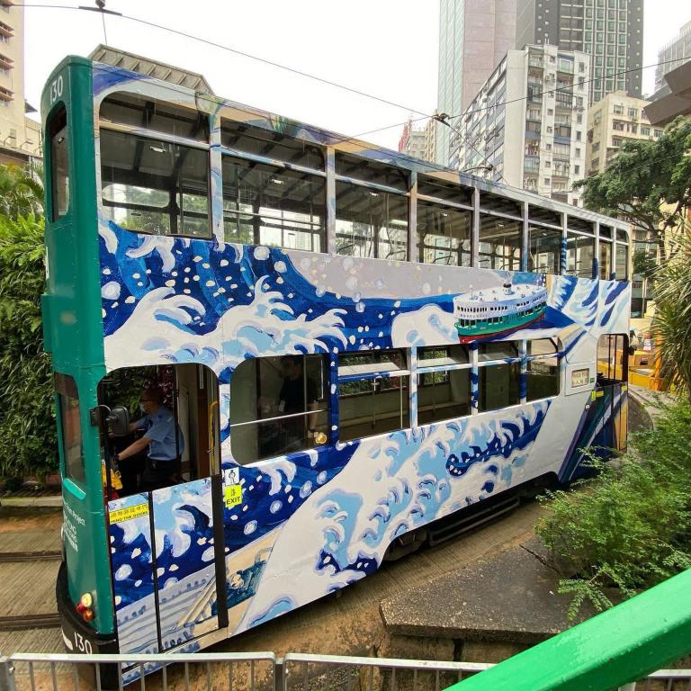 2022年,Stephen參與Art Basel特別策劃,在電車車身繪上風景畫。 2022年,Stephen參與Art Basel特別策劃,在電車車身繪上風景畫。