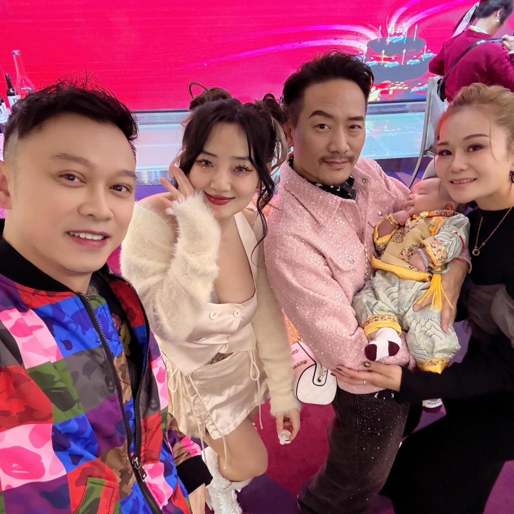 屯门娜娜的《中年好声音》战友许兆铭（左）都有出席。