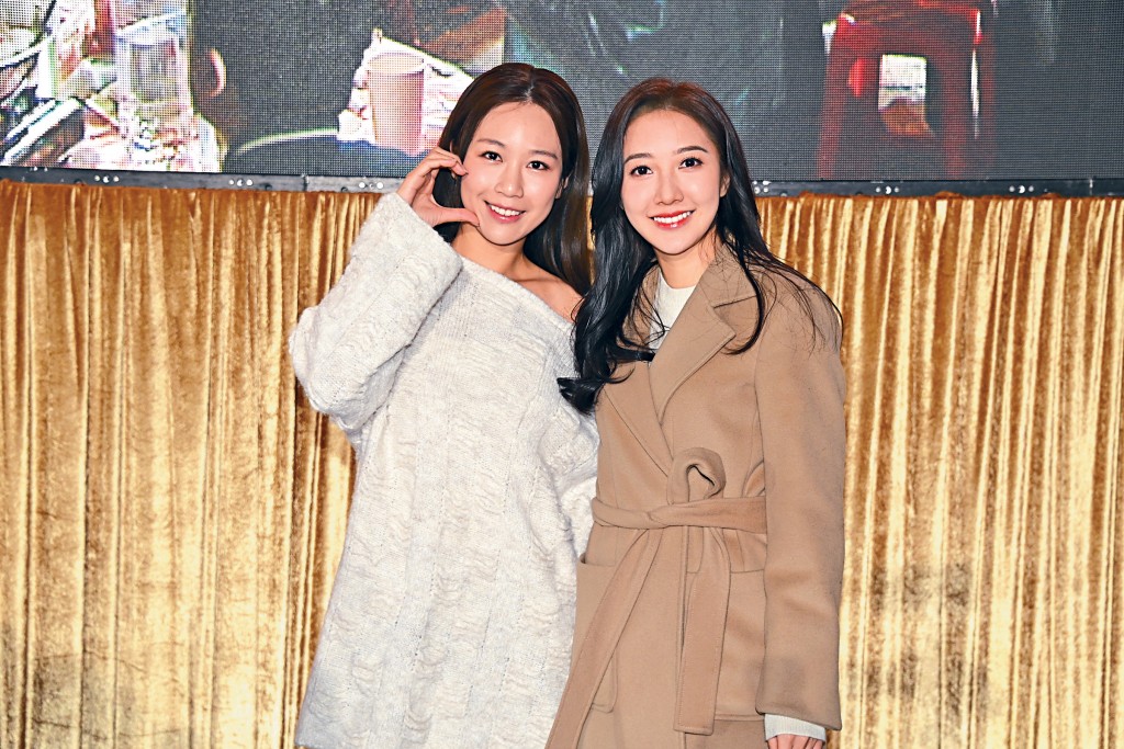 何沛珈（左）與何依婷前晚齊齊出席「TVB職藝員新春盤菜宴」。
