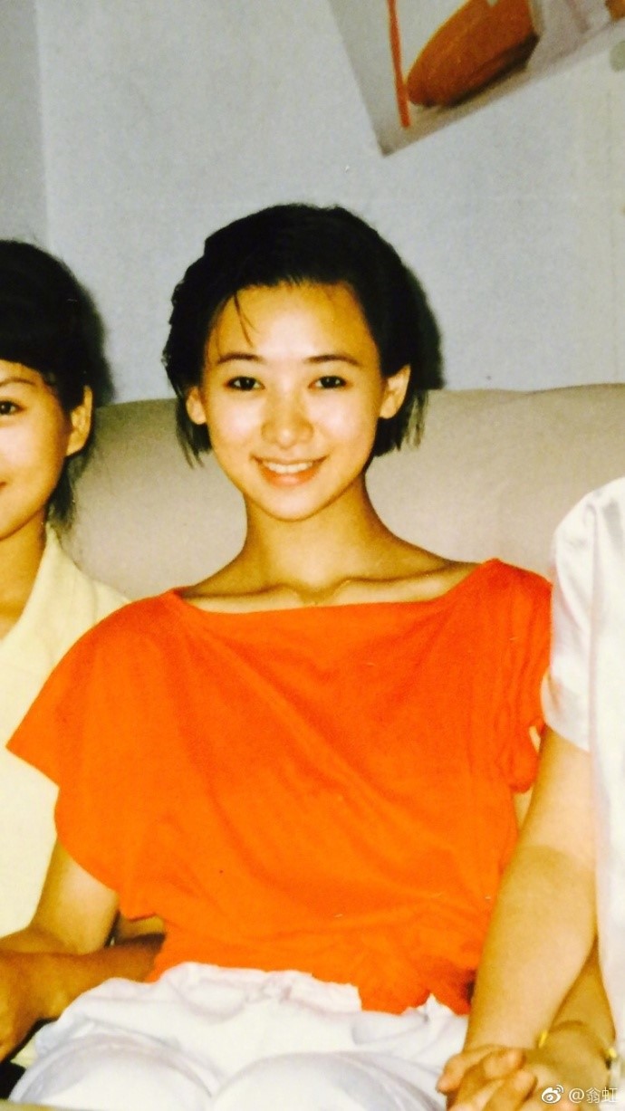 1989年亚洲小姐冠军翁虹亦有台湾网民认识。