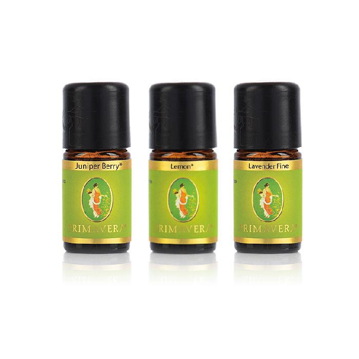 Beyorg Primavera消毒喷雾精油配方套装/$323，包括柠檬5ml、杜松果5ml及薰衣草5ml，可混和基底油调配成天然消毒喷雾，用于皮肤、衣物及家具等。