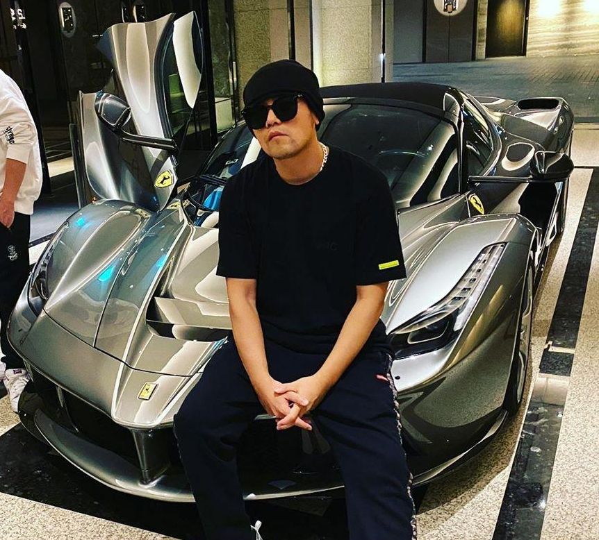 愛車的周董不時分享收藏嘅靚車。
