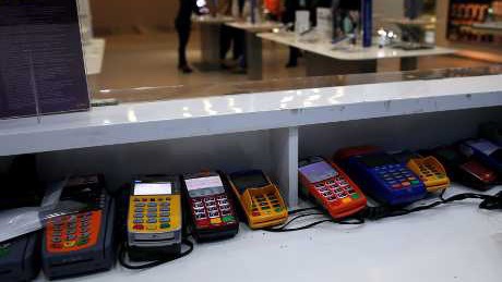 耶加達一個商場的信用卡收款機。 路透社