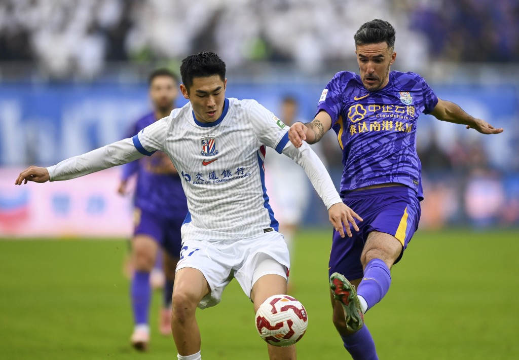 將陳晉一所屬和上海申花被重罰下季扣10分兼罰款百萬人民幣。新華社