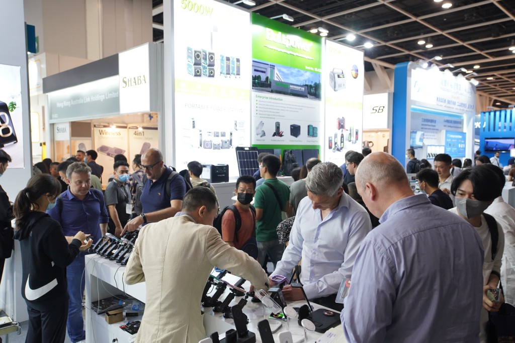 展區展出各種創新科技產品，吸引各國業界人士交流及採購。