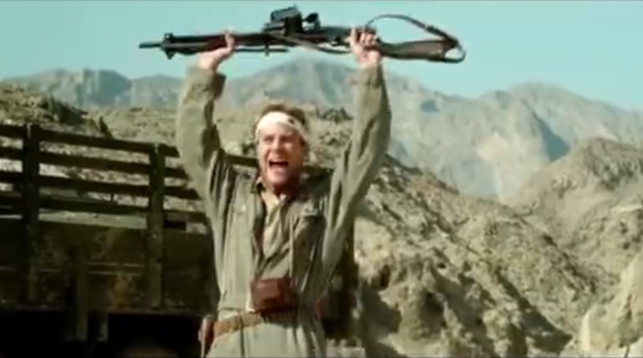 《黃河絕戀》是1999年上映的中國戰爭片。電影截圖