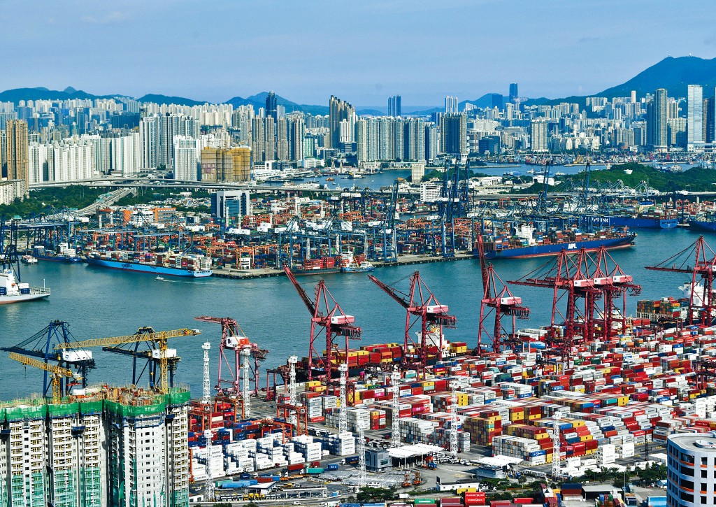 商界倡收回短期租約批出的「物流地」，讓葵涌貨櫃碼頭騰出部分用地建屋。