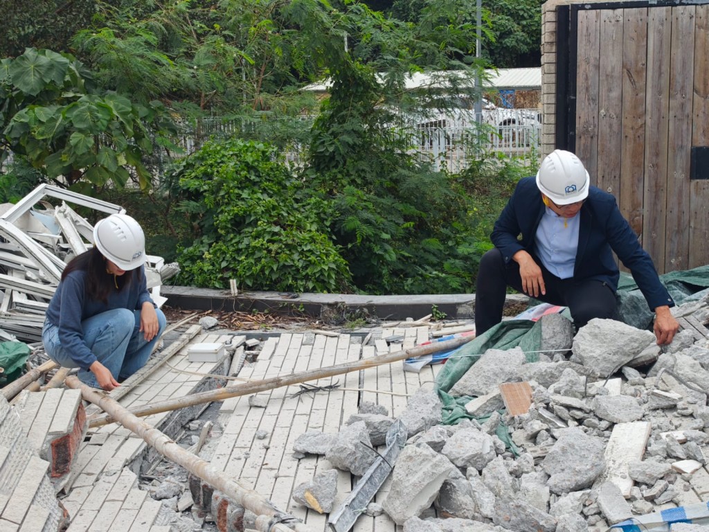 屋宇署在意外發生後已立即派員視察,確認剩餘的圍牆沒有明顯危險。屋宇署FB圖片 屋宇署在意外發生後已立即派員視察,確認剩餘的圍牆沒有明顯危險。屋宇署FB圖片