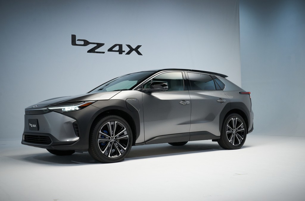 丰田首款电动车bZ4X现已接受网上优先预订，「一换一」意向价约40万港元。
