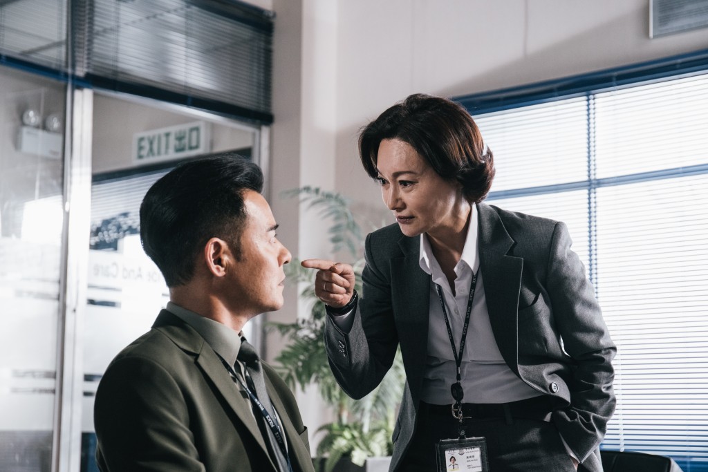 惠英紅2019年憑劇集《鐵探》封后。