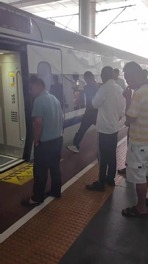 高鐵月台禁煙管理問題再次引起關注。 資料圖