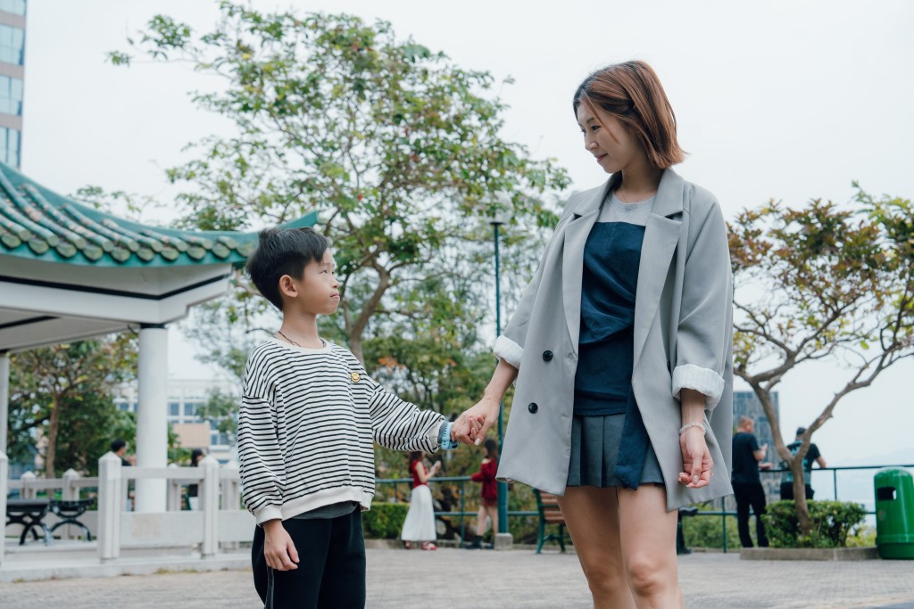 岚岚妈妈在儿子就读K3时发现异常，最终确诊妥瑞症（图片来源：《亲子王》）